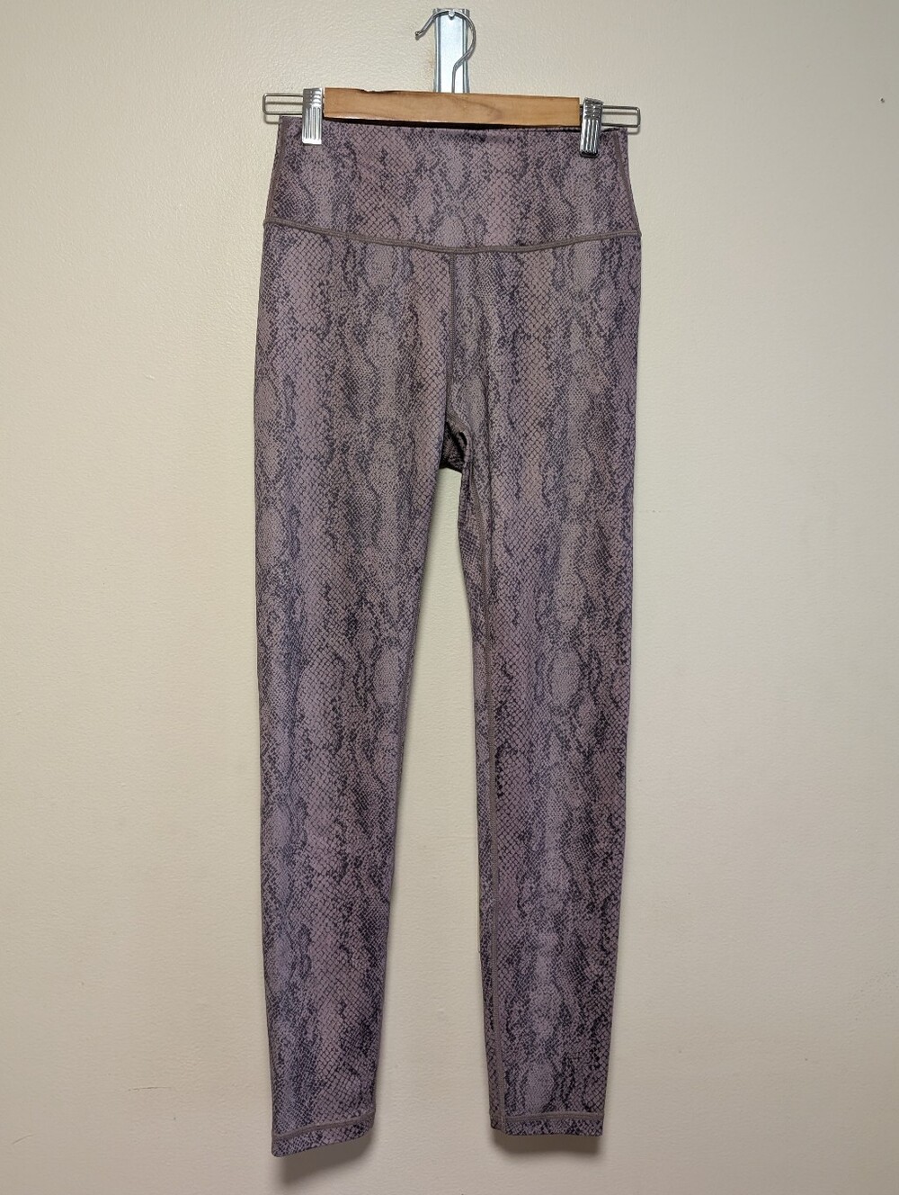 Allfenix Snake Print High Rise Leggings Size L Purple Gray Activewear